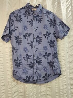 Casual Blue Short-Sleeve Button Down Shirt Navy Floral Print Medium
